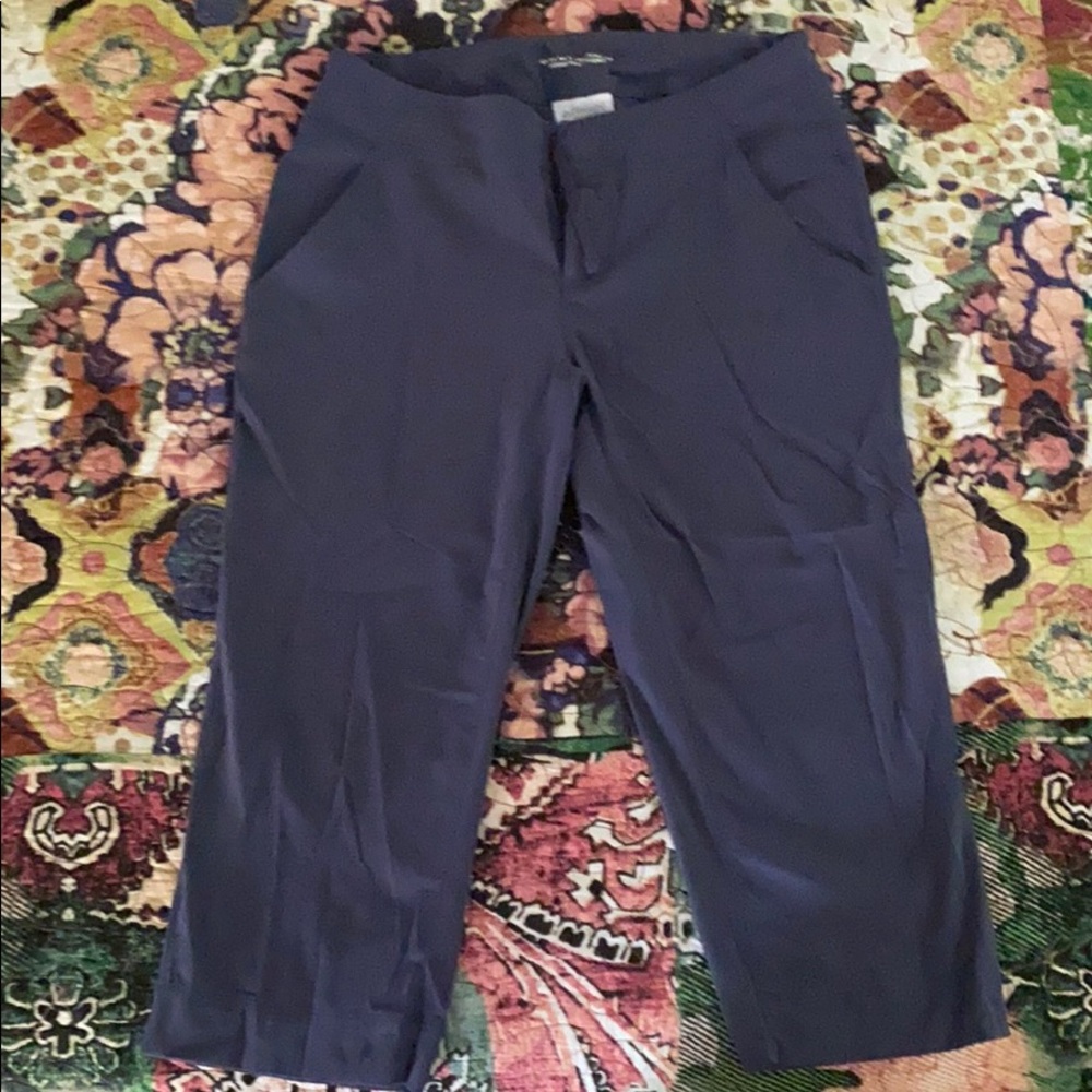 Columbia Capri pants Omni shield size 2